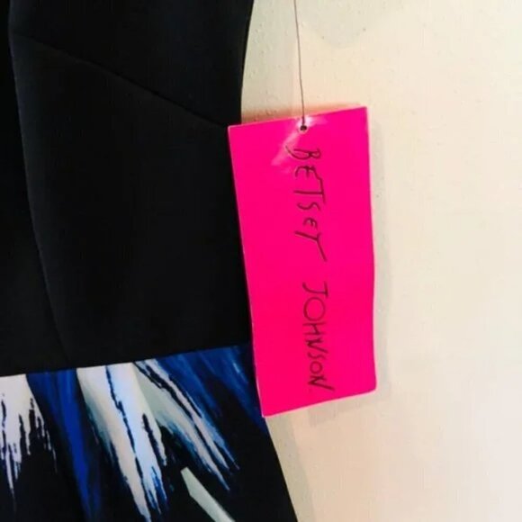 BETSEY JOHNSON PRINTED MINI DRESS - Picture 4 of 5